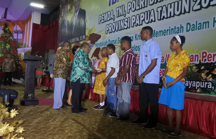 Pesan Gubernur : Rayakan Natal Dengan Damai dan Jauhi Miras